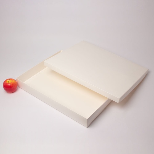 Коробка 50x6x40, белая, картон (под платья, пледы, трикотаж)
