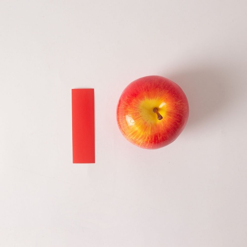 Наклейки 9х3, цвет - красный, материал - самоклейка, ламинация - матовая, фото 1 (вид спереди)