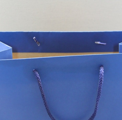 Пакеты бумажные 33х40х16см, цвет - голубой, материал - плотный крафт, ламинация - без ламинации, ручки - шнур, фото 5 