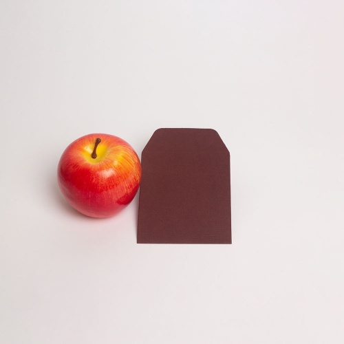 Конверты 9х10, цвет - бордо, материал - дизайнерская бумага, ламинация - без ламинации, фото 1 (вид спереди)