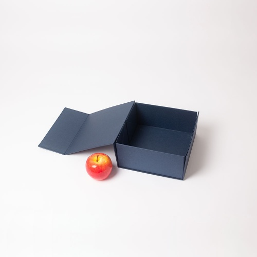 Коробка самосборная на магнитах 21х10х20, тёмно-синий, дизайнерская бумага