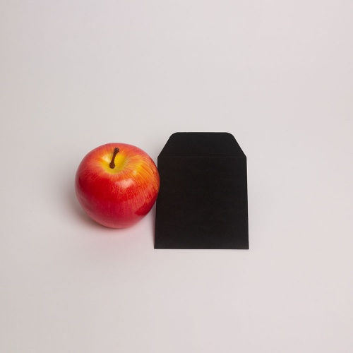 Конверты 9х10, цвет - черный, материал - дизайнерская бумага, ламинация - без ламинации, фото 1 (вид спереди)