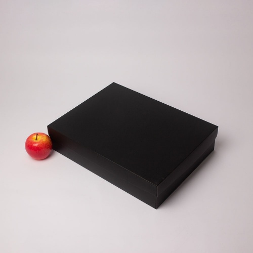 Картонные коробки 40х9х30см, цвет - черный, материал - картон, ламинация - матовая, фото 1 (вид спереди)