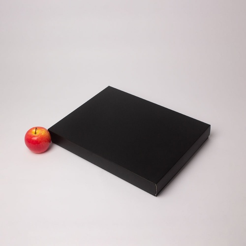 Картонные коробки 40х5х30см, цвет - черный, материал - картон, ламинация - матовая, фото 1 (вид спереди)