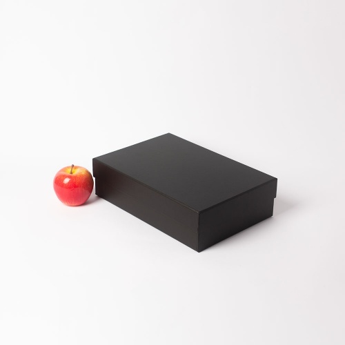 Кашированные коробки 30х8х20см, цвет - черный, материал - дизайнерская бумага, ламинация - без ламинации, фото 1 (вид спереди)