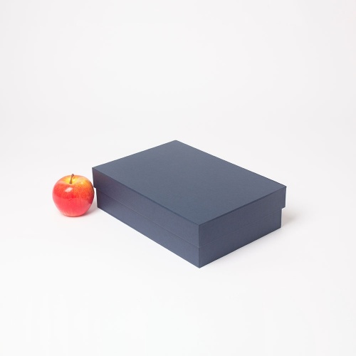 Кашированные коробки 30х8х20см, цвет - тёмно-синий, материал - дизайнерская бумага, ламинация - без ламинации, фото 1 (вид спереди)