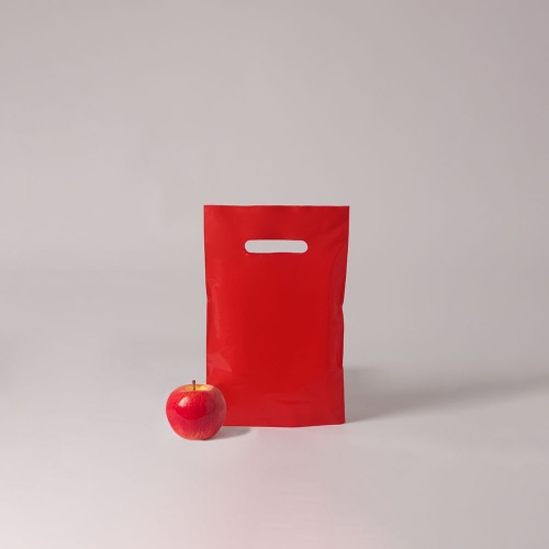Полиэтиленовые пакеты 20х30х3см, цвет - красный, материал - полиэтилен, ламинация - без ламинации, ручки - прорубные, фото 1 (вид спереди)