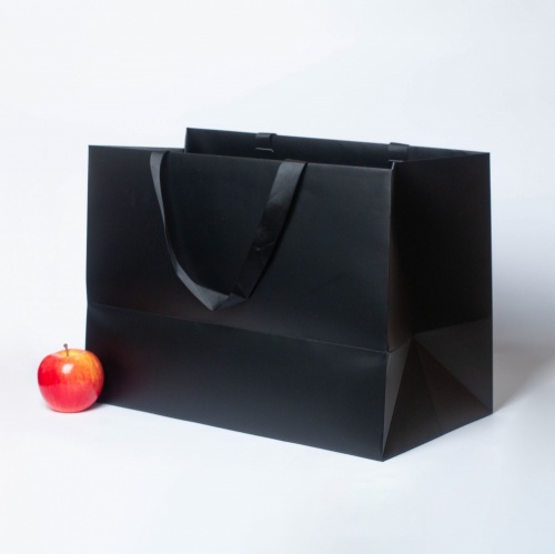 Пакет бумажный, 45x32x24, черный матовый, с вклееной ручкой